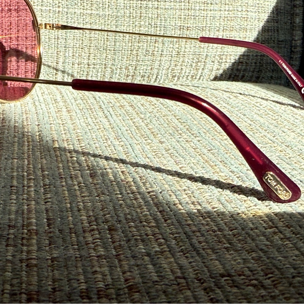 Tom Ford Aviator Sunglasses with Gold Frame and Tinted Lenses - Picture 9 of 11